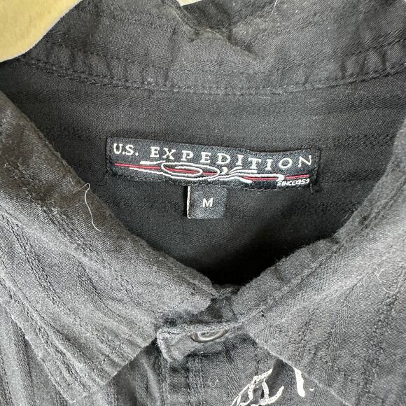 US Expedition Black Graphic Lion Crest Shirt Men’s M 100% Cotton Casual rocker - Picture 3 of 5
